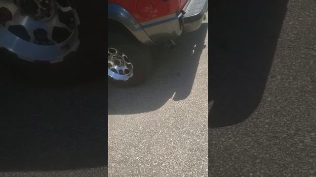 92 k1500 Chevy blazer wit flow master exhaust смотреть онлайн