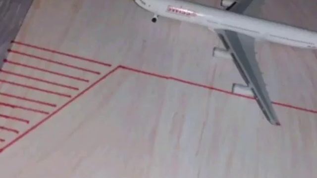 А-340 Swissair HB-JMI в аэропорту Дубай (1/500) смотреть онлайн