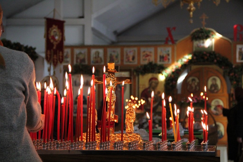С праздником Радоницы! Сегодня день, когда мы вспоминаем наших родных