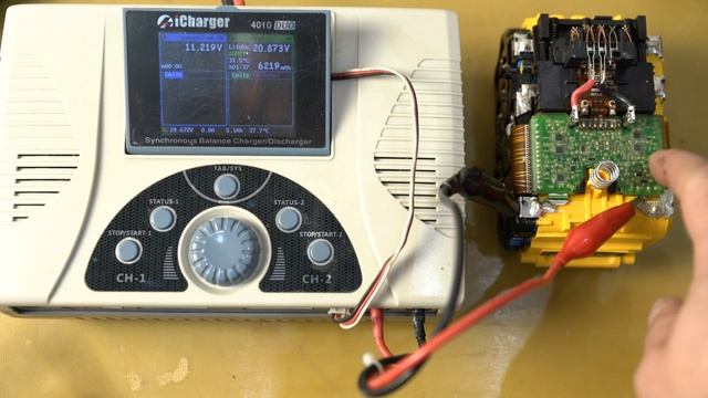 Ремонт аккумулятора DeWalt FlexVolt 20V, 60V смотреть онлайн