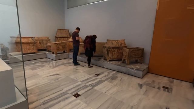 Walkingtour through The Heraklion Archaeological Museum смотреть онлайн