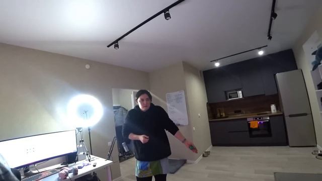 ДЕВУШКА ПОД ГИПНОЗОМ | СТАЛА СОБАКОЙ | ПРАНК смотреть онлайн