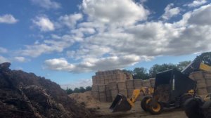 New Holland T7.42 loader vs JCB 536.95