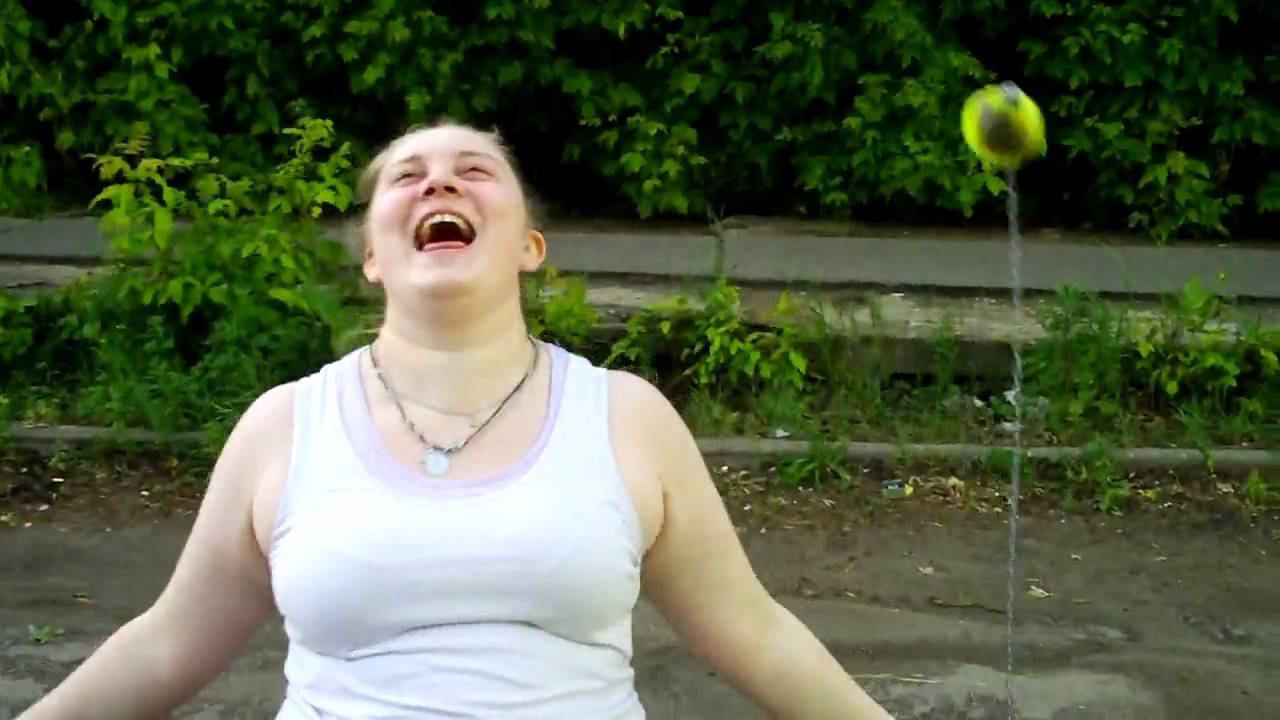 HELP ME! смотреть онлайн