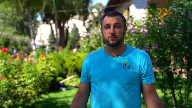 Полив газона летним днём смотреть онлайн