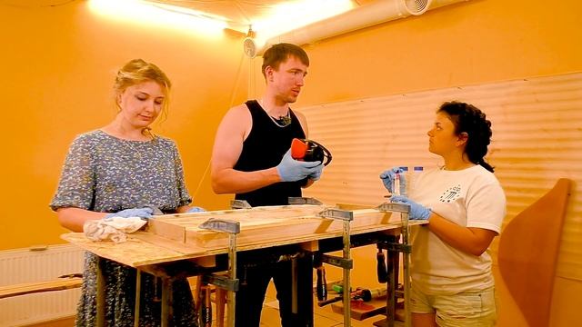 Стол-река из слэбов с эпоксидной смолой своими руками.