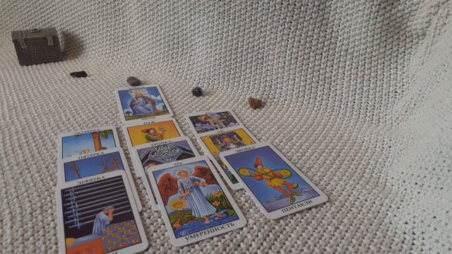 Таро гадание 4 КОРОЛЯ. Мысличувства и действия мужчины