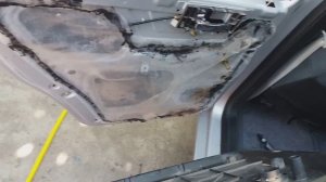 Geely ck2new(отака)2013г.в.джили цк2(отака)как разобрать заднюю дверь,снять карту на веслах и стекл