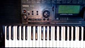Синтезатор YAMAHA PSR-520. Огней так много золотых.