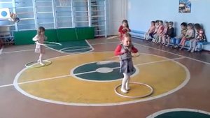 Танцы с обручем в детском саду. Младшая группа