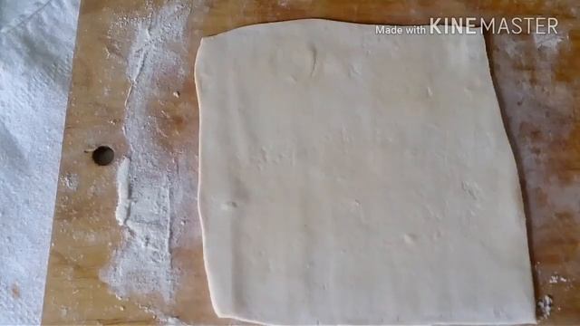Слоёное тесто(квадратики с начинкой)
