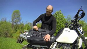 Обзор текстильных боковых сумок для эндуро DirtMotoShop