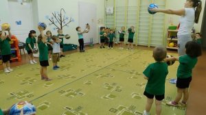 Физкультурное сюжетно-игровое занятие в младшей группе "Цирковое представление"