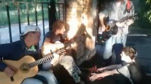 три гитары и тамбурин