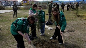 На площади «Дружба» прошла акция по озеленению территорий в рамках международной акции «Сад памяти»