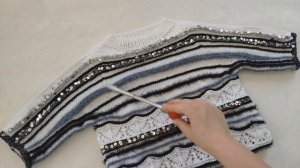 Стильный джемпер на девочку из остатков пряжи
