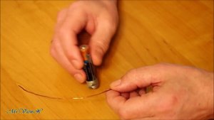 Магнит, батарейка, рамка. Пояснения. Battery, frame, Homopolar Motor.