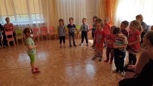 Игра "Волк и гуси"