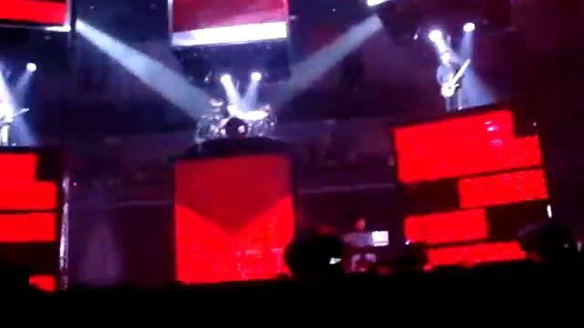 Muse - Uprising Live in Atlanta 2/27/2010 смотреть онлайн