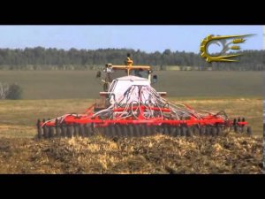 Прицепной бункер CARRAVAN в составе посевного комплекса ПКС-8