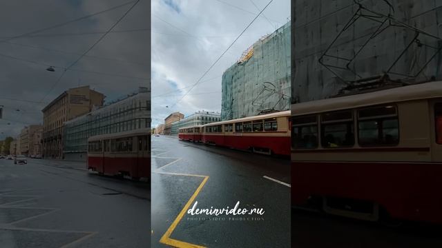 Парад ретро трамваев в Петербурге