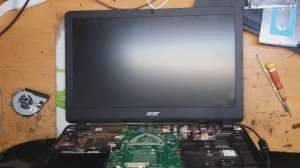 Ноудбук не реагирует на кнопку Reset. Выход есть. Как включить зависший комп. На примере Aser ES1