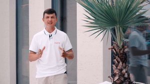 Отделка фасада дома в 2022 году гибкой керамикой. Дизайн в Средиземноморском стиле.