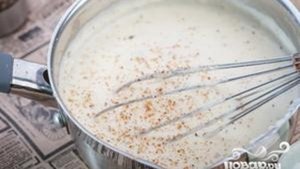 Мясо по-французски с соусом бешамель