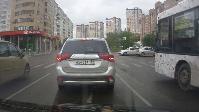 Как выполнить разворот вне перекрестка