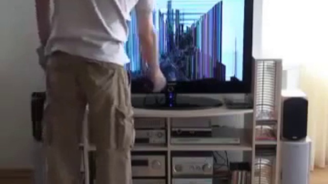 Молодец, сыночек! Трехочковый!