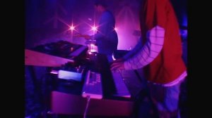 Indescribable (Live) - Hillsong Young & Free