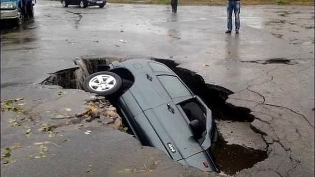 Авто провалившиеся под землю смотреть онлайн