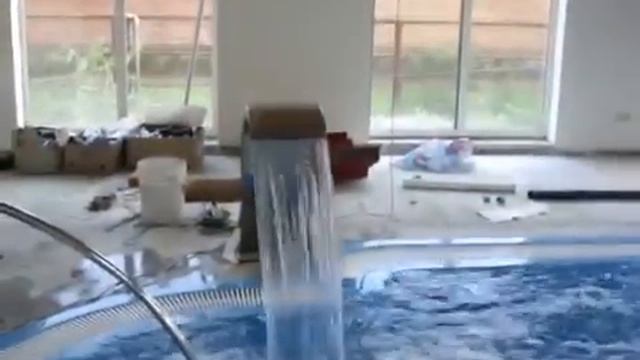 Композитный бассейн, переливного типа смотреть онлайн