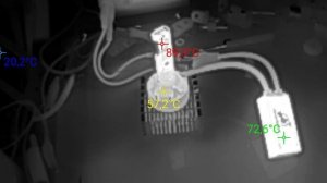 Светодиодная лампа DAWNKNIGHT K8C через тепловизор.