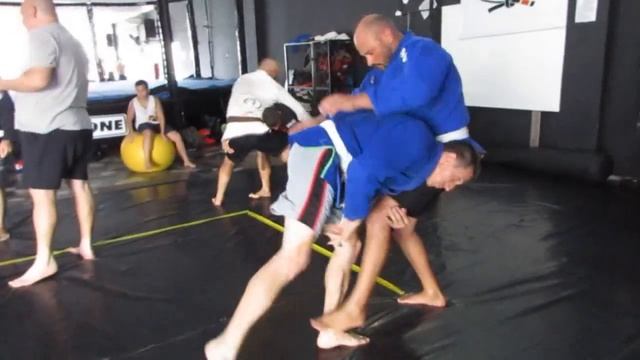 Sambo com Professor Paulo Nichele смотреть онлайн