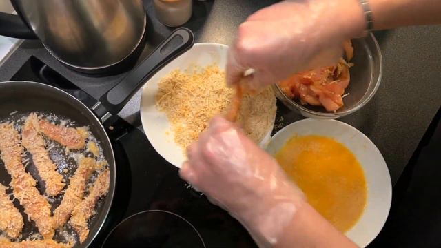 ХРУСТЯЩАЯ ПАНИРОВКА😋 | курица в хрустящей сырно-кунжутной панировке