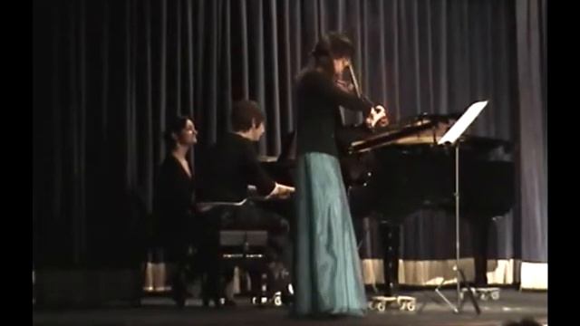 Mireia Ferrer - Sonatina op.100 (1) - Dvorák смотреть онлайн