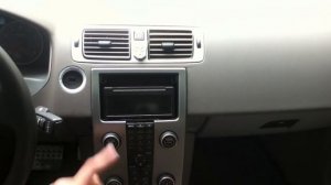 Volvo S40, Waterfall Console Removal