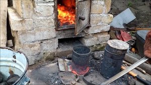 СВИНЕЦ из АККУМУЛЯТОРНОЙ Пасты, И сгнивших ПЛАСТИН (ч.2) добываем  плавим свинец