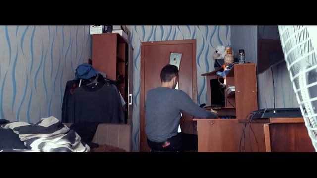 Новый стул смотреть онлайн