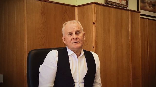 Видеопоздравление от директора ГБОУ 