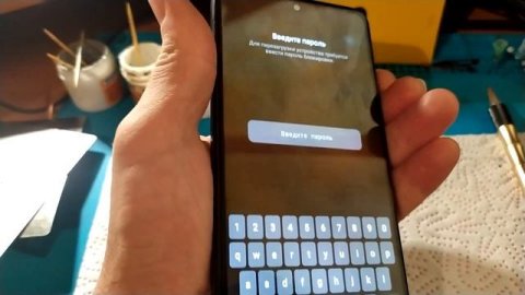 Xiaomi Redmi Note 11 Pro 5G не включается не заряжается посылка от подписчика канала