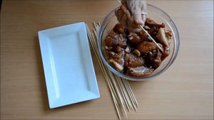 Шашлык из свинины в банке (в духовке) — видео рецепт