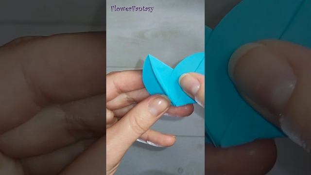 Простые цветы из бумаги своими руками/поделки