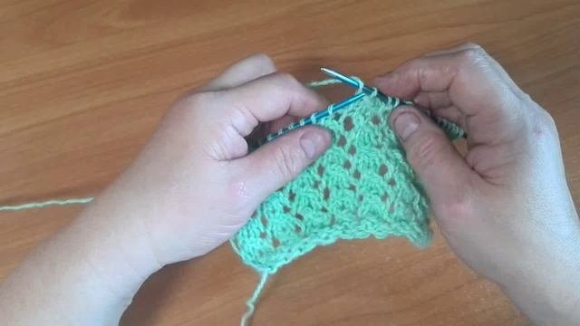 Простой ажурный узор для плечевых изделий