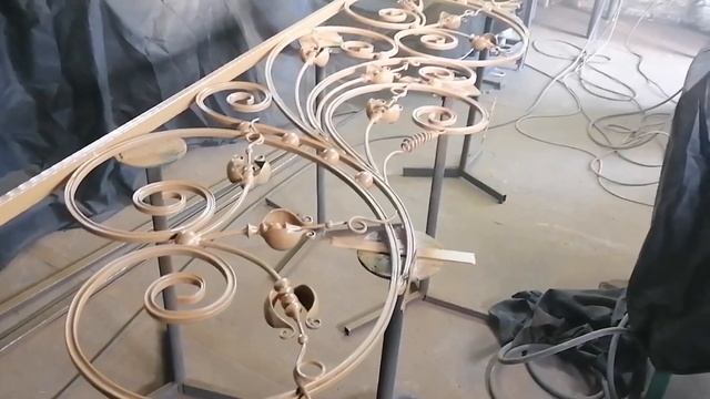 Перила из профильной трубы. Покраска.