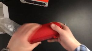 Видео обзор  Bluetooth колонка TG 117 портативная влагостойкая  Цвет  красный