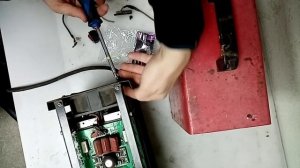 Простой ремонт сварочного инвертора калибр СВИ-185 АП, не работает вентилятор