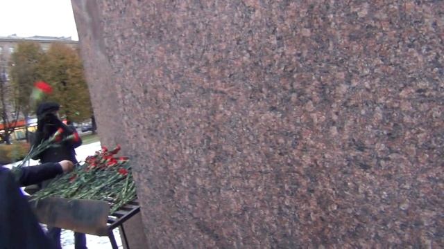 Цветы Комсомольцу в день рождения ленинского комсомола. 29.10.23 смотреть онлайн