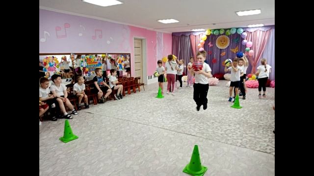 Праздник в детском саду, посвященный Дню защиты детей.